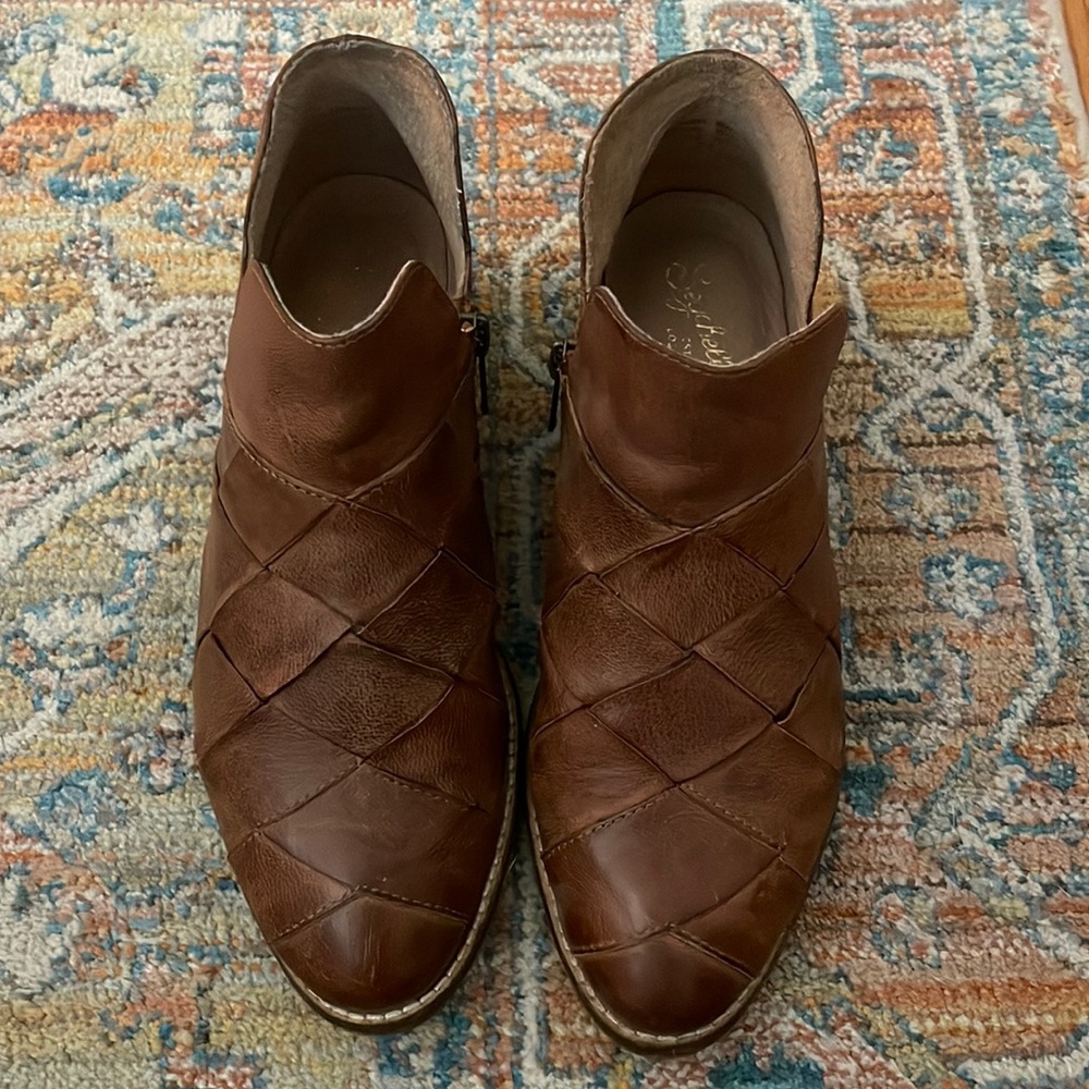 Seychelles Woven Brown Booties